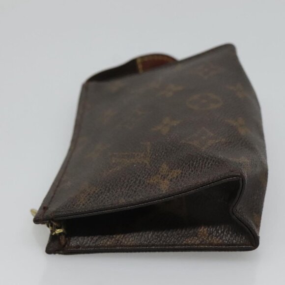 LOUIS VUITTON Monogram Posh Toilette 15 Pouch - Picture 5 of 16